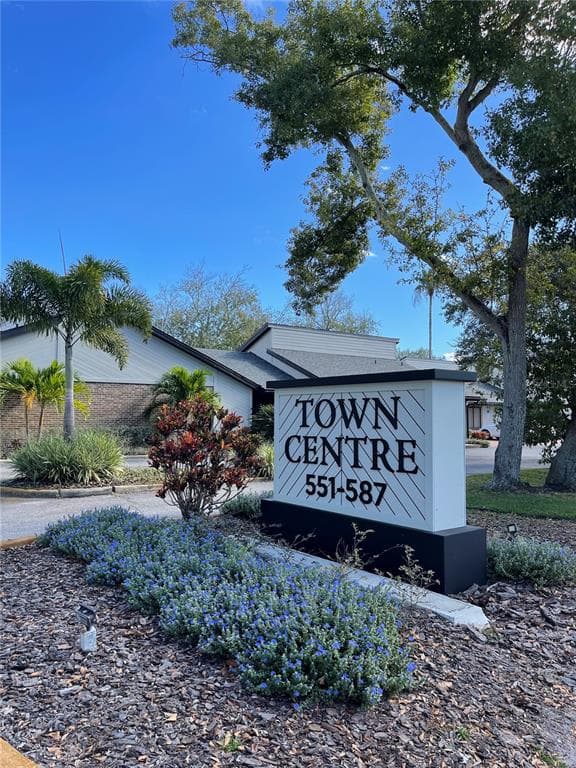 571 S DUNCAN AVENUE UNIT 1 CLEARWATER, FL 33756