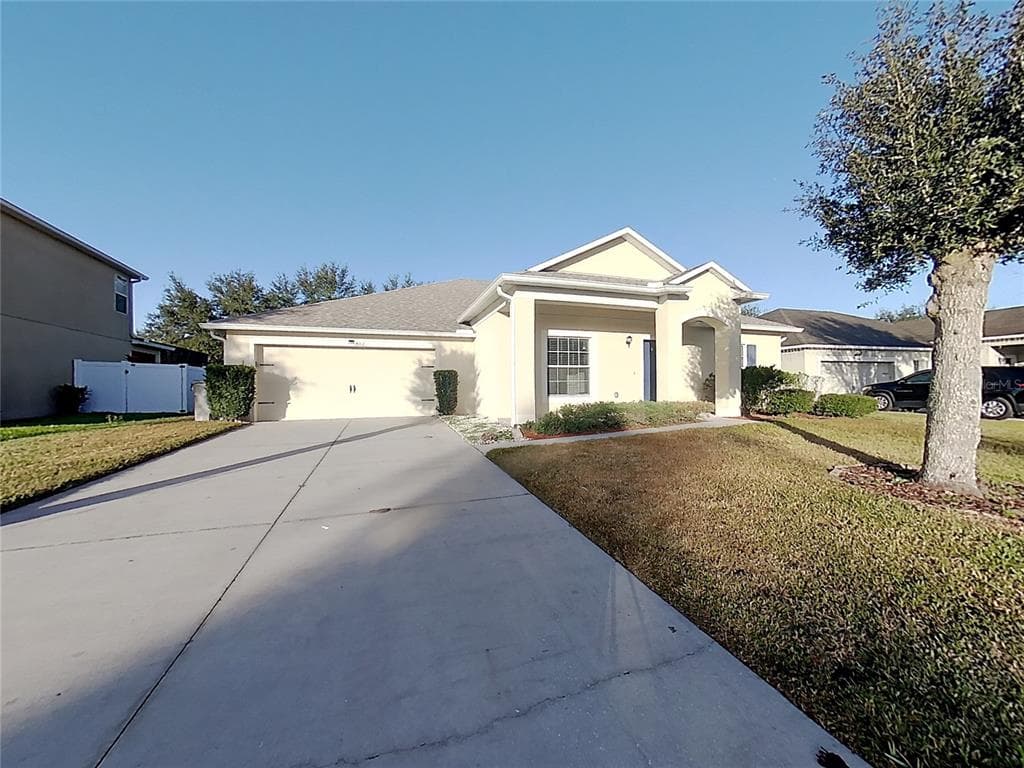 492 SHIRLEY DRIVE APOPKA, FL 32712