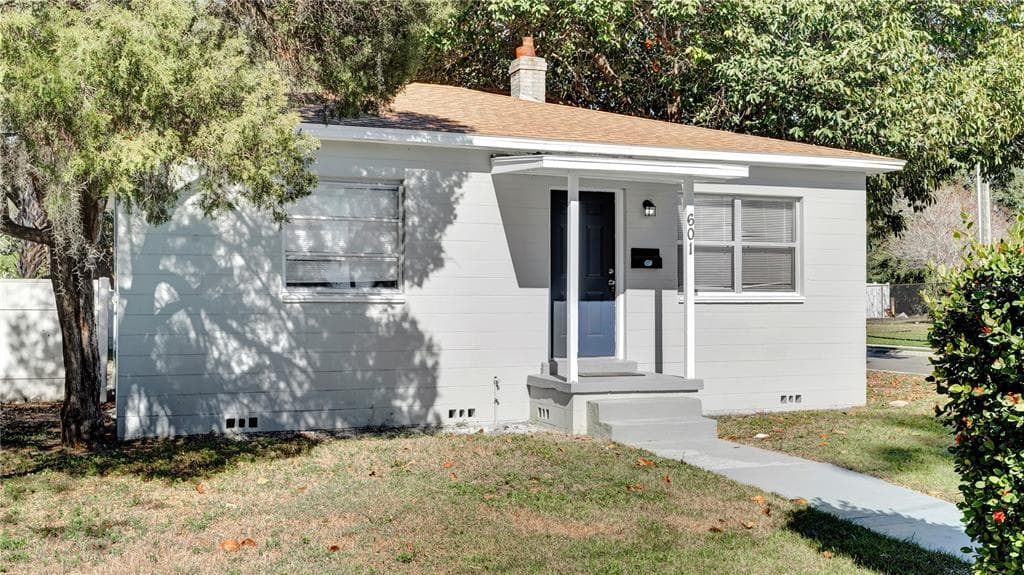 601 17TH AVENUE S ST PETERSBURG, FL 33701