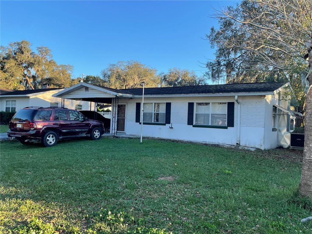 39102 PARK DRIVE ZEPHYRHILLS, FL 33542