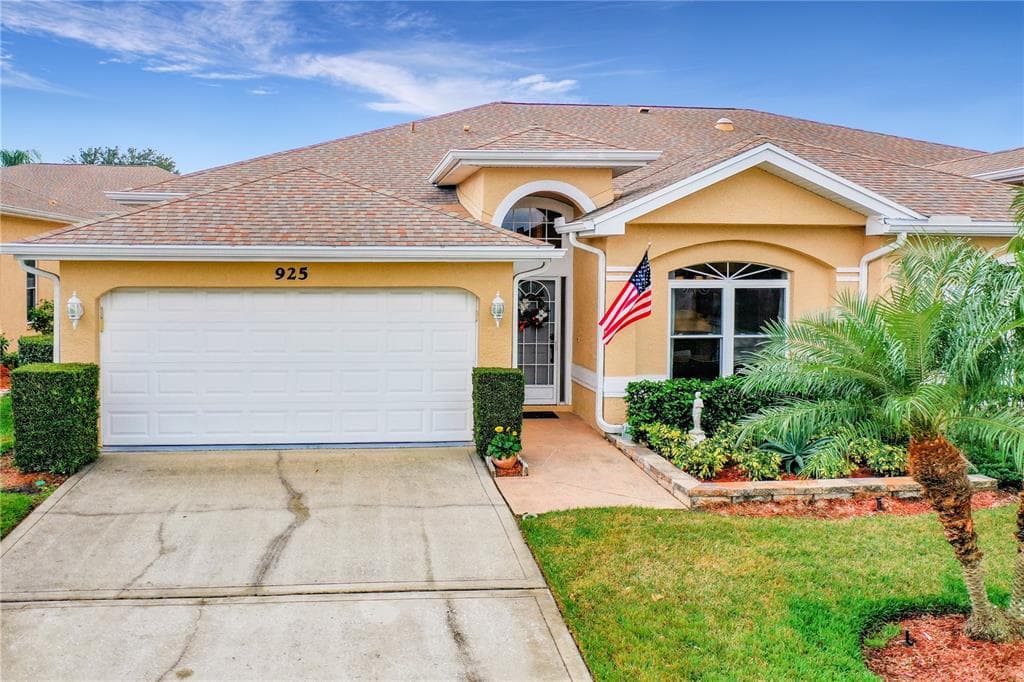 925 MICHELE CIRCLE DUNEDIN, FL 34698