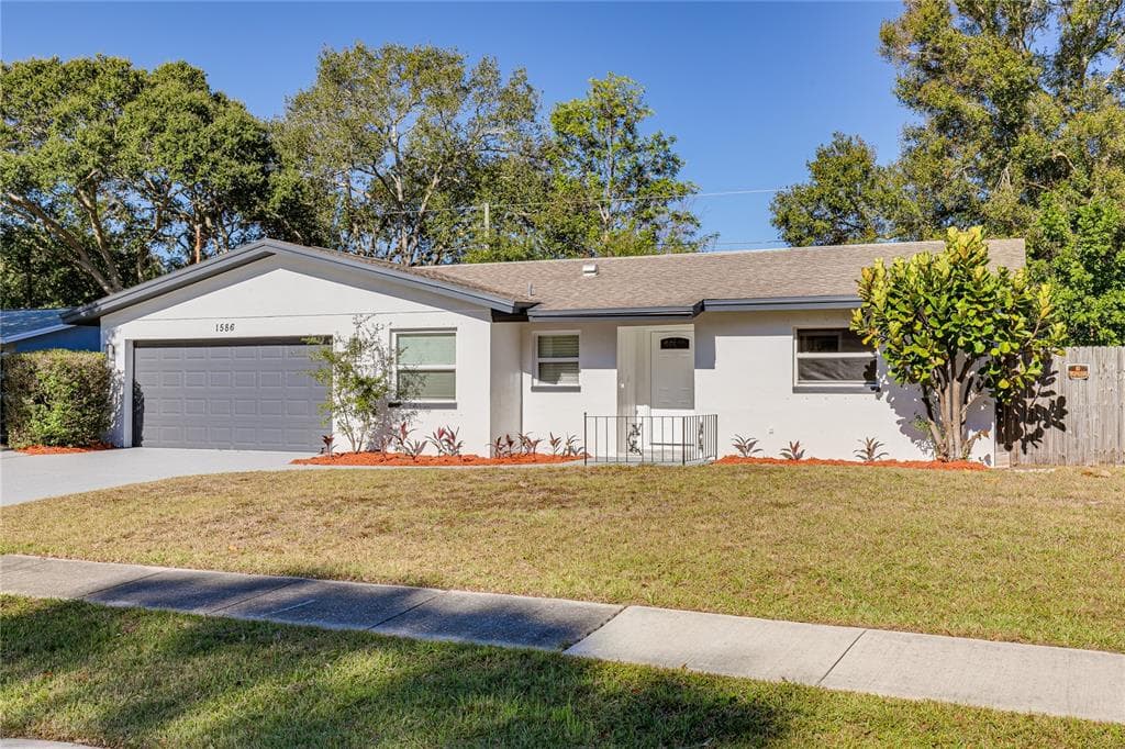 1586 LINWOOD DRIVE CLEARWATER, FL 33755