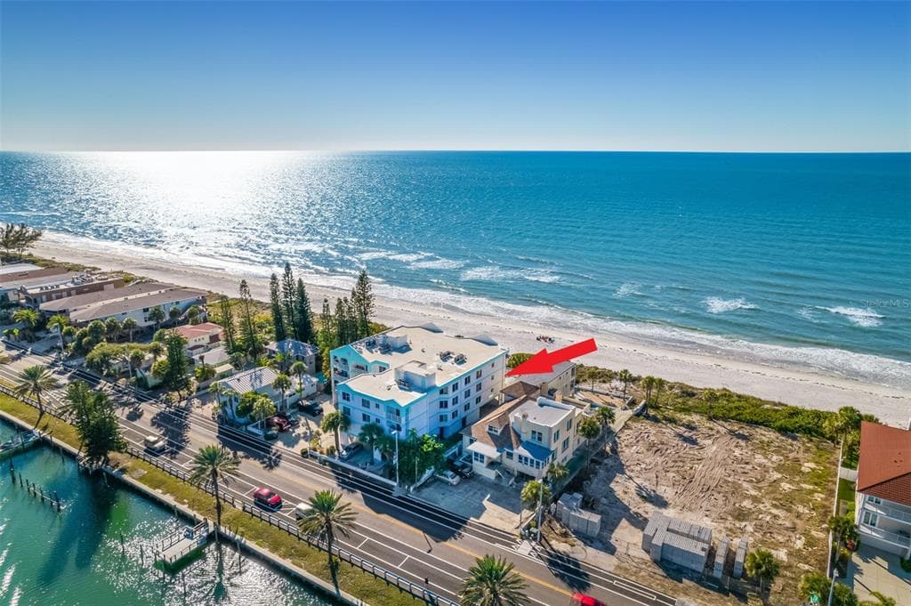 24 GULF BOULEVARD UNIT 2D INDIAN ROCKS BEACH, FL 33785