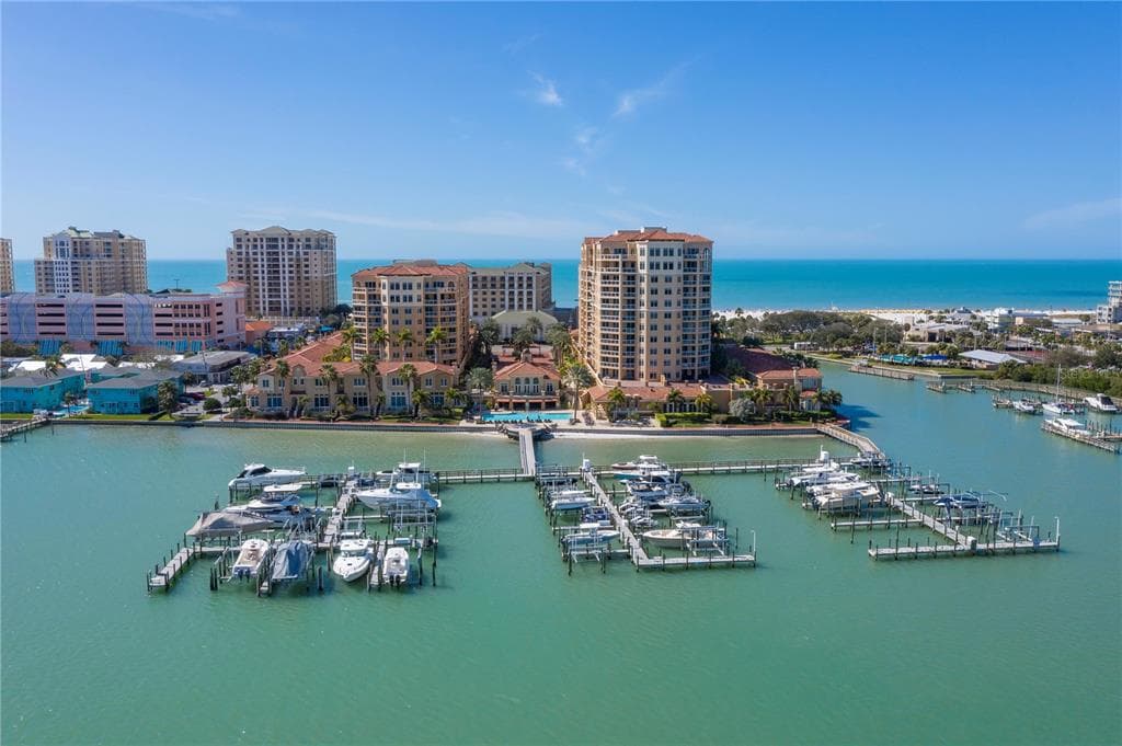 521 MANDALAY AVENUE UNIT 403 CLEARWATER, FL 33767