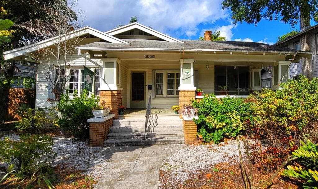 2135 BURLINGTON AVENUE N ST PETERSBURG, FL 33713