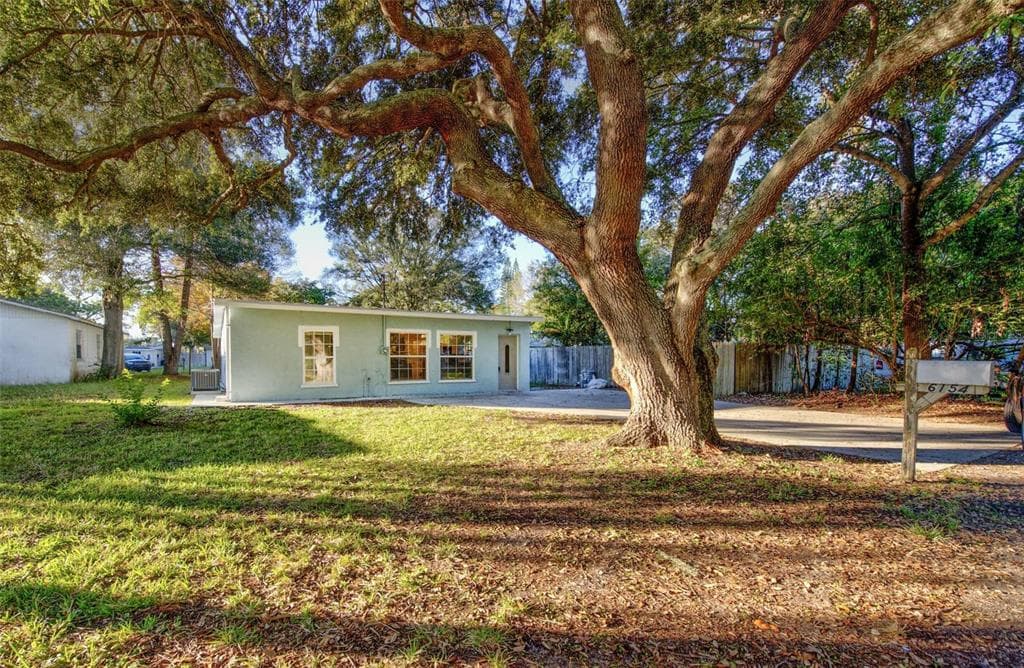 6154 56TH PLACE N ST PETERSBURG, FL 33709