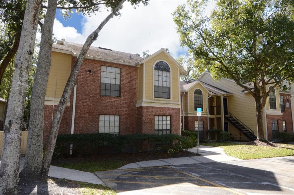 8647 MALLARD RESERVE DRIVE UNIT 104 TAMPA, FL 33614