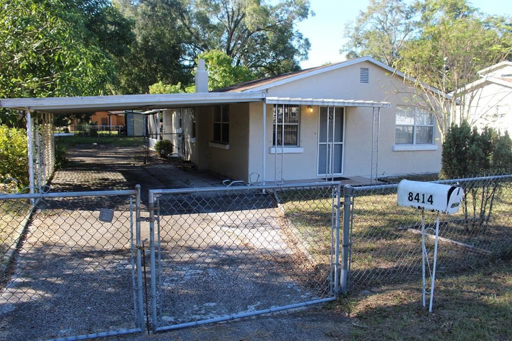 8414 N ROME AVENUE TAMPA, FL 33604