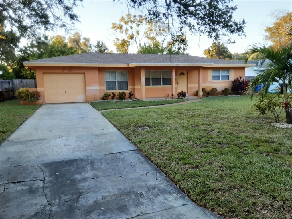 976 58TH AVENUE S ST PETERSBURG, FL 33705