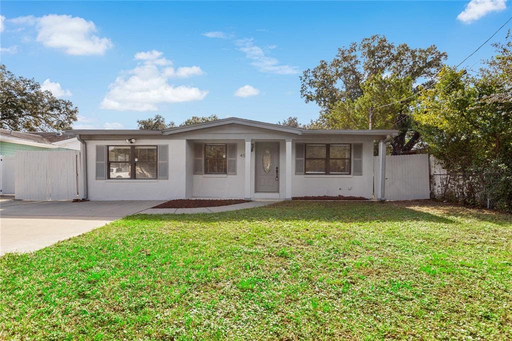 4510 W PEARL AVENUE TAMPA, FL 33611