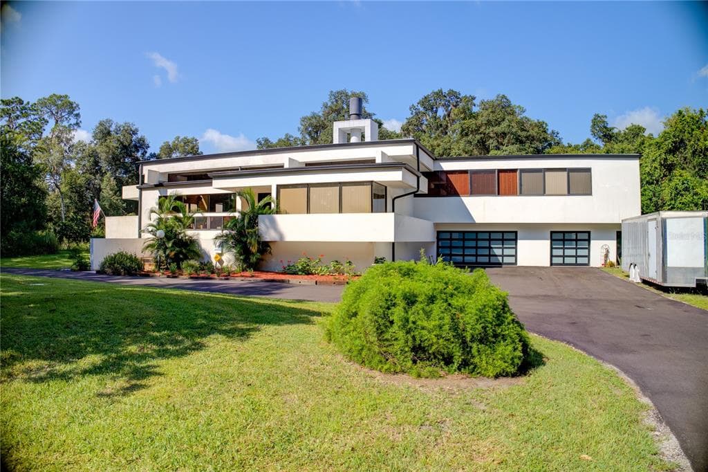 2816 PEMBERTON CREEK DRIVE