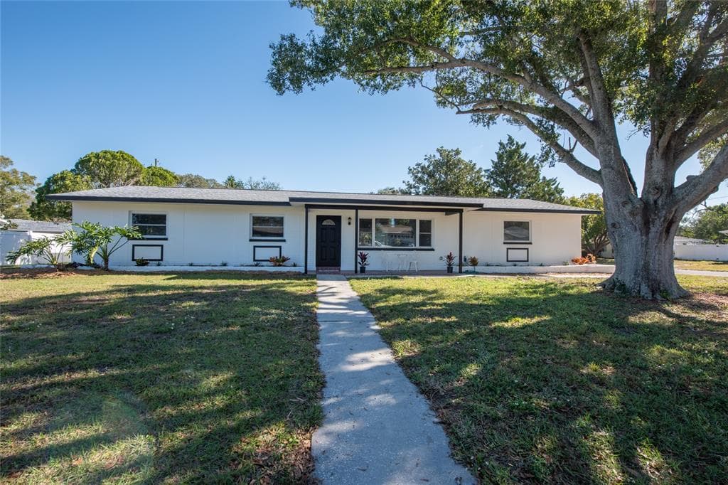 1761 KENILWORTH DRIVE CLEARWATER, FL 33756