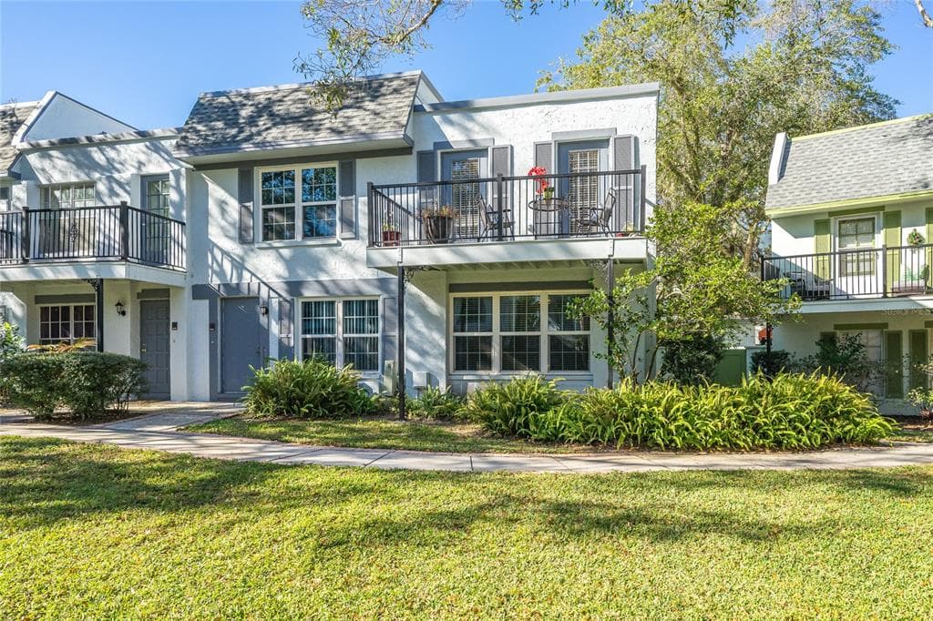 4417 VIEUX CARRE CIRCLE UNIT 40 TAMPA, FL 33613