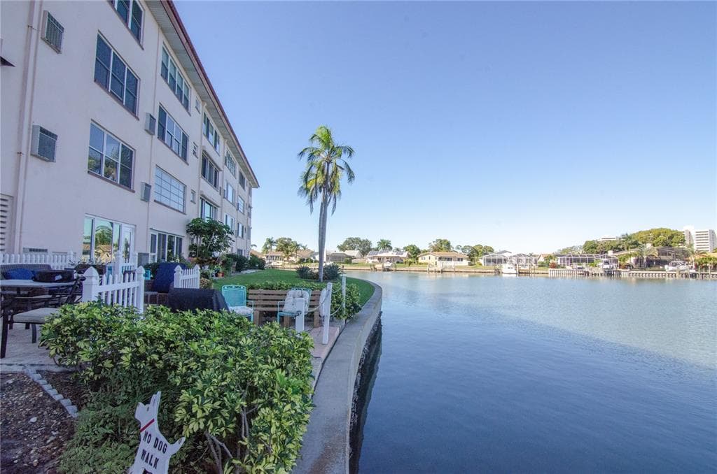 5955 30TH AVENUE S UNIT 107 GULFPORT, FL 33707