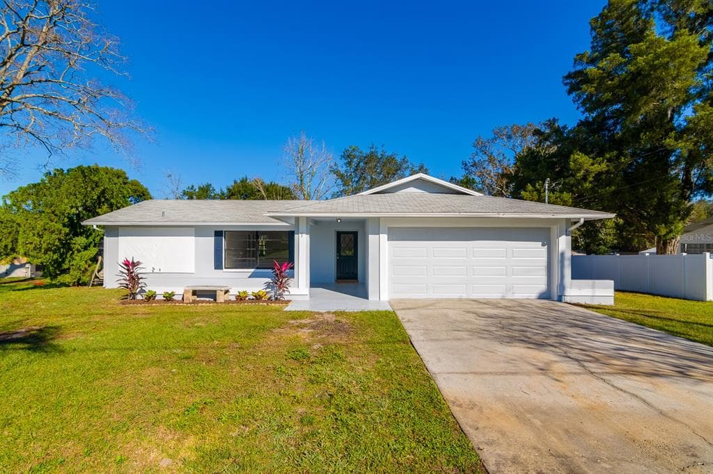 37107 NICOLE AVENUE ZEPHYRHILLS, FL 33541