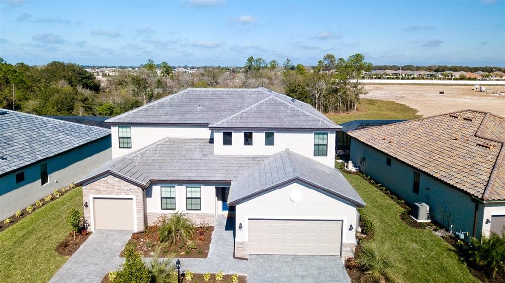 15611 WHITE LINEN DRIVE BRADENTON, FL 34211