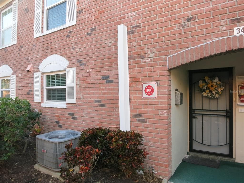 3475 41ST TERRACE S UNIT 215 ST PETERSBURG, FL 33711