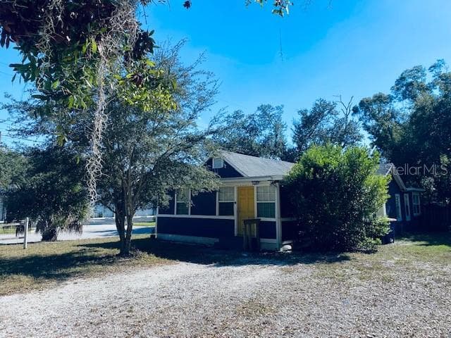 919 TUSKAWILLA STREET CLEARWATER, FL 33756