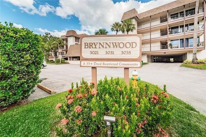 3035 COUNTRYSIDE BOULEVARD UNIT 17B CLEARWATER, FL 33761