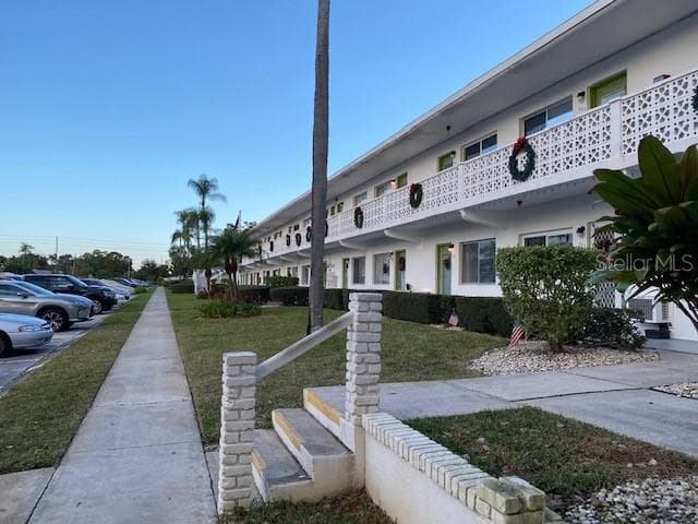 8455 112TH STREET UNIT 205 SEMINOLE, FL 33772