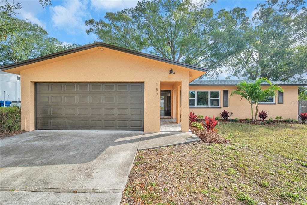 157 TROPIC BOULEVARD W LARGO, FL 33770