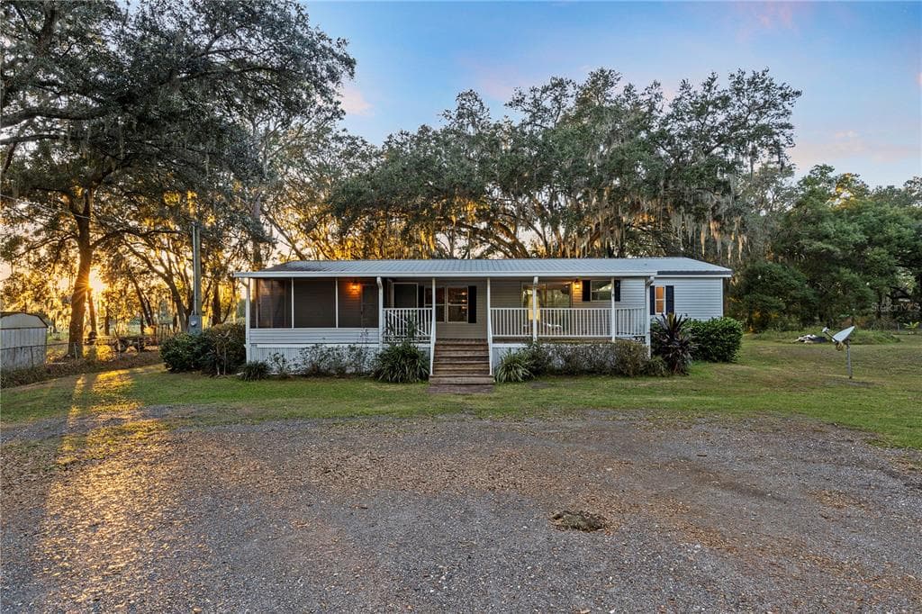 4505 N ALEXANDER STREET PLANT CITY, FL 33565