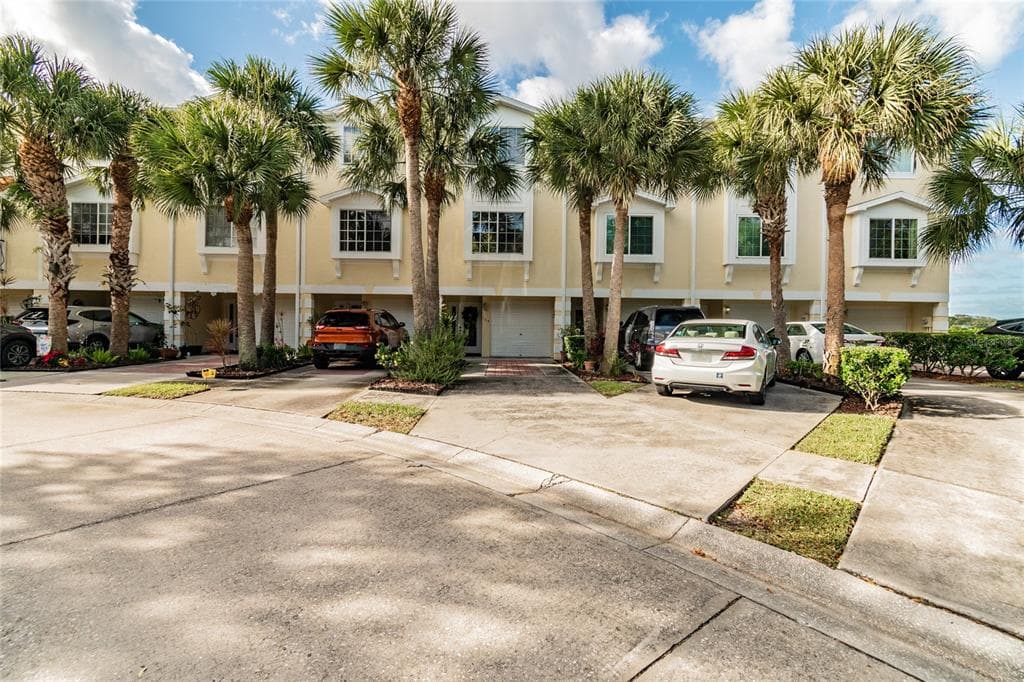 164 BRENT CIRCLE OLDSMAR, FL 34677