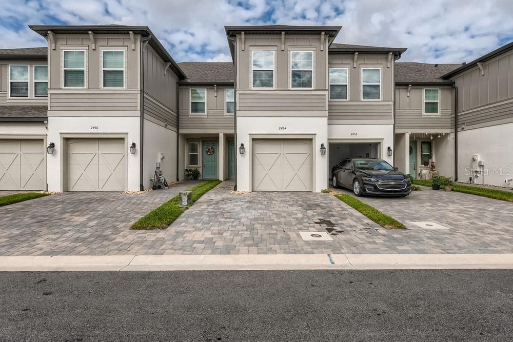 2454 FOGGY CREEK CIRCLE CLEARWATER, FL 33764