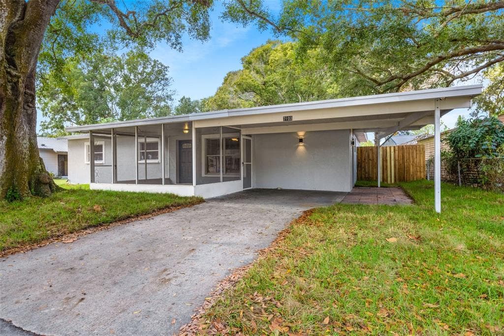 7103 KINGSBURY CIRCLE TAMPA, FL 33610