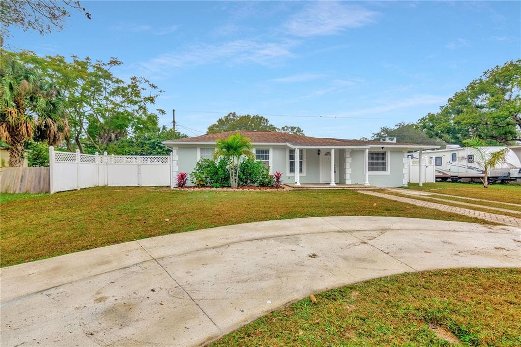 6818 10TH STREET N ST PETERSBURG, FL 33702