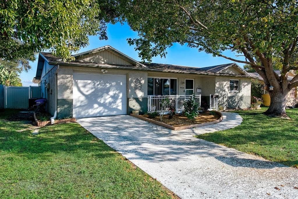 9436 GLEN MOOR LANE PORT RICHEY, FL 34668