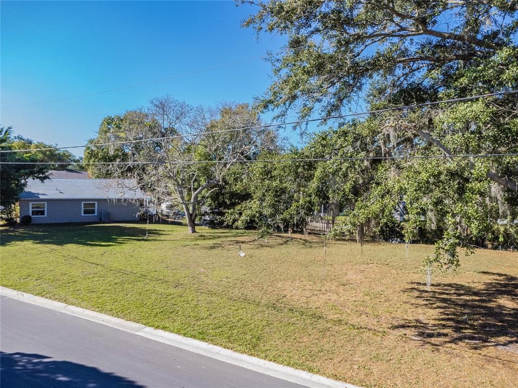 OAK AVENUE PALM HARBOR, FL 34684