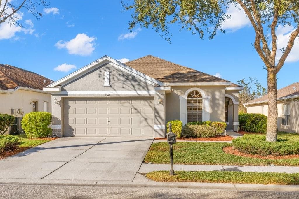 9301 CREEDMOOR LANE NEW PORT RICHEY, FL 34654