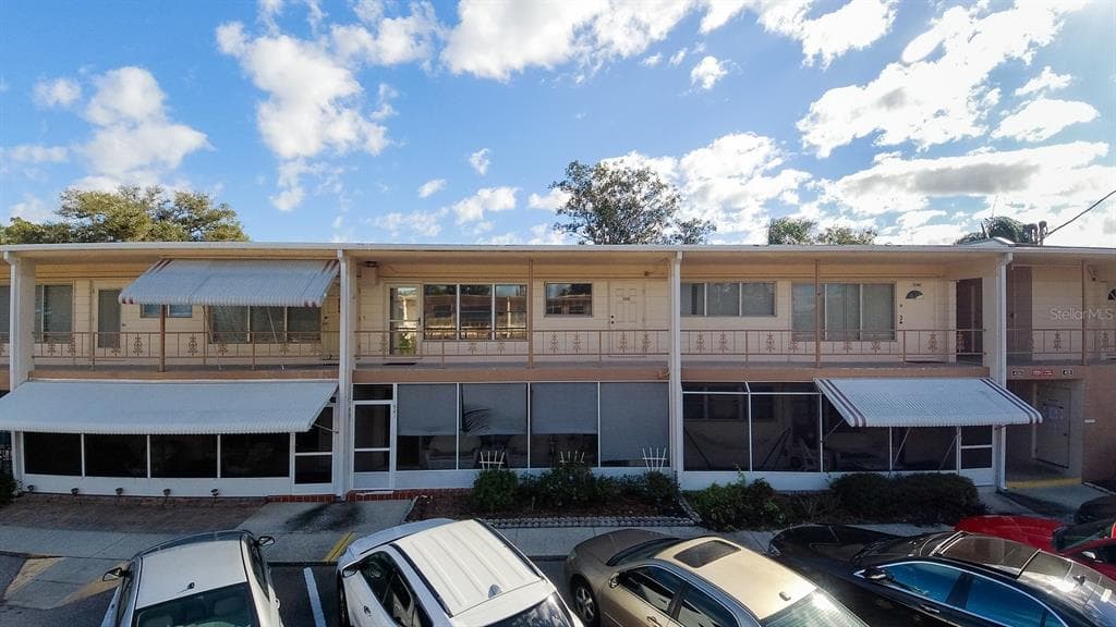 4061 55TH WAY N UNIT 1041 KENNETH CITY, FL 33709