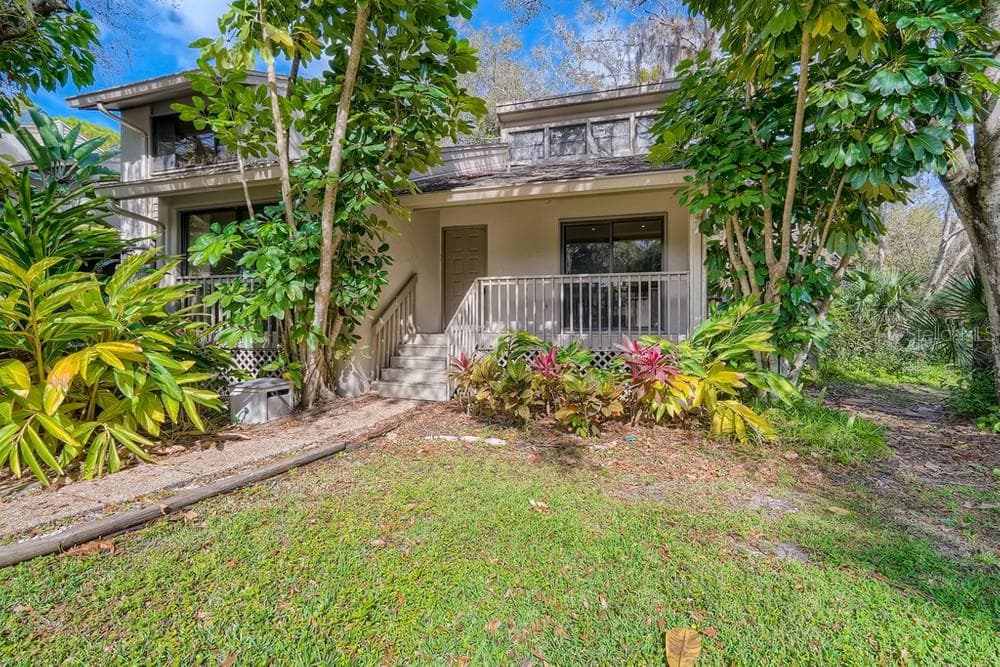 5178 LANCEWOOD DRIVE UNIT 13 SARASOTA, FL 34232
