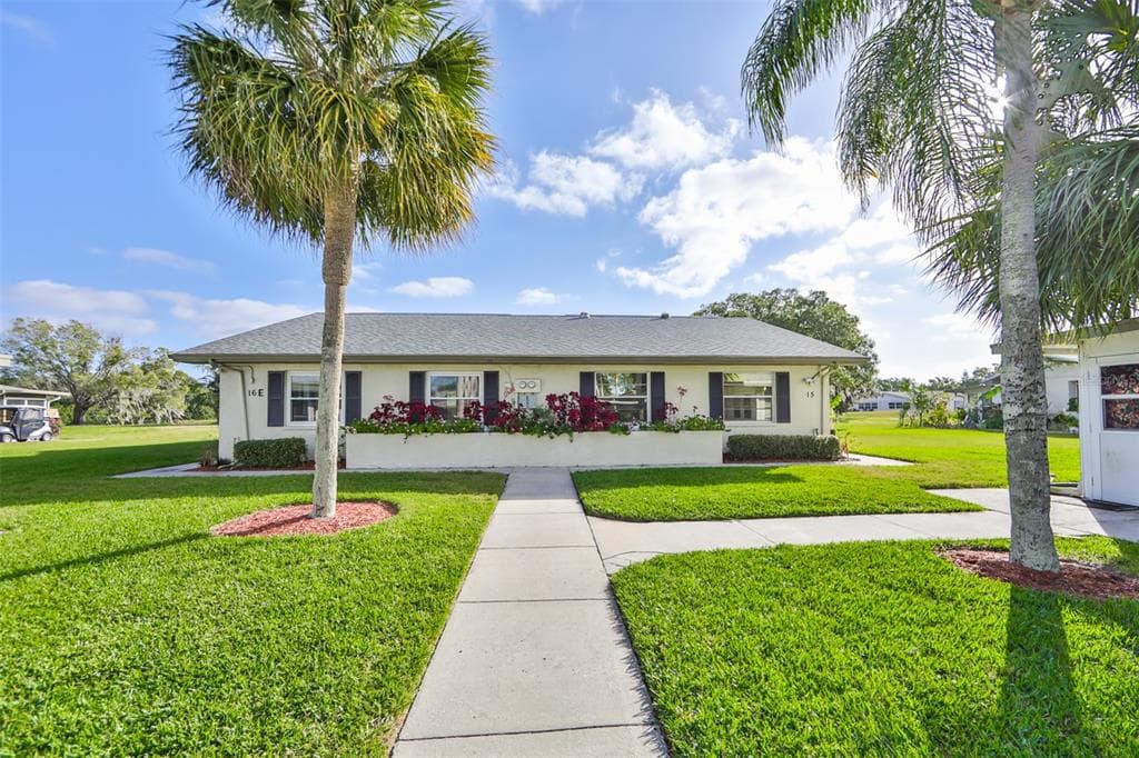 1905 CANTERBURY LANE UNIT 16 SUN CITY CENTER, FL 33573