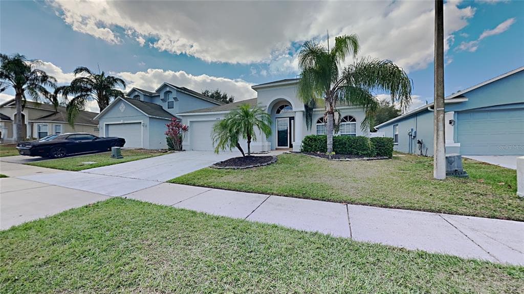 3838 ROLLINGSFORD CIRCLE LAKELAND, FL 33810