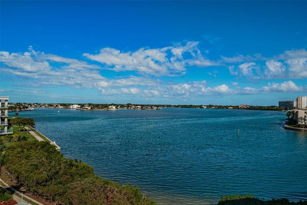7979 SAILBOAT KEY BOULEVARD S UNIT 404 SOUTH PASADENA, FL 33707
