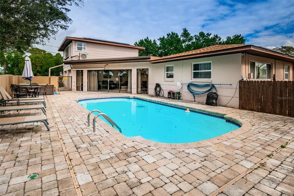 14295 CHAMBERLAIN AVENUE LARGO, FL 33774