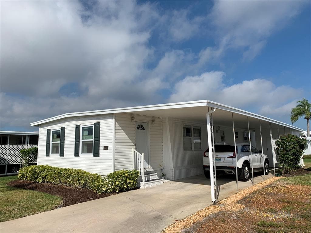 631 MOUNT MADISON AVENUE NE UNIT 654 ST PETERSBURG, FL 33702