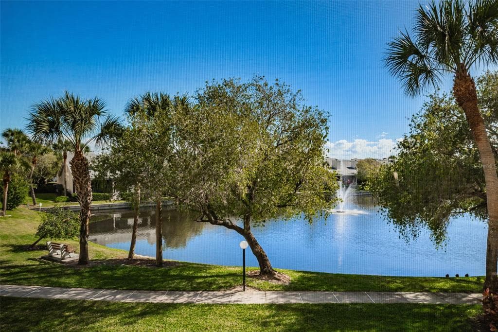 1320 PASADENA AVENUE S UNIT 204 SOUTH PASADENA, FL 33707