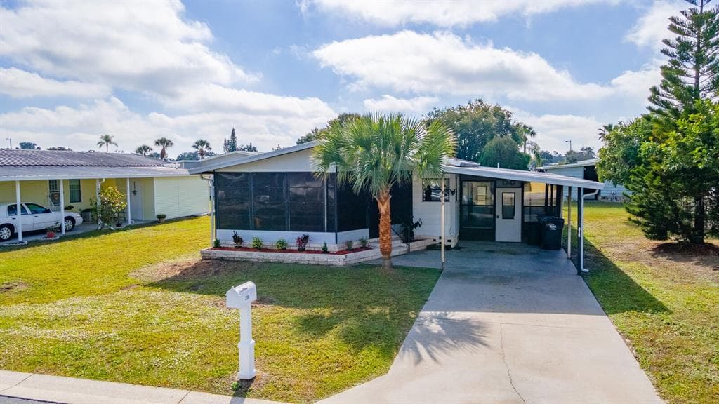 219 N SAINT THOMAS CIRCLE APOLLO BEACH, FL 33572