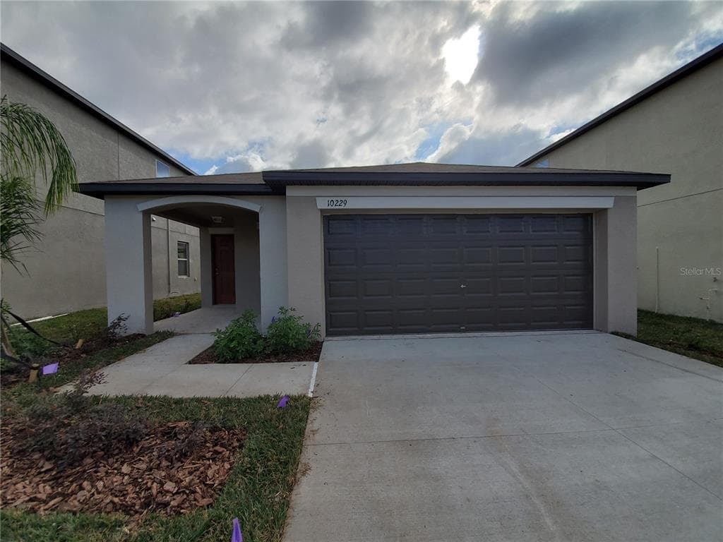 10229 BRIGHT CRYSTAL AVENUE RIVERVIEW, FL 33578