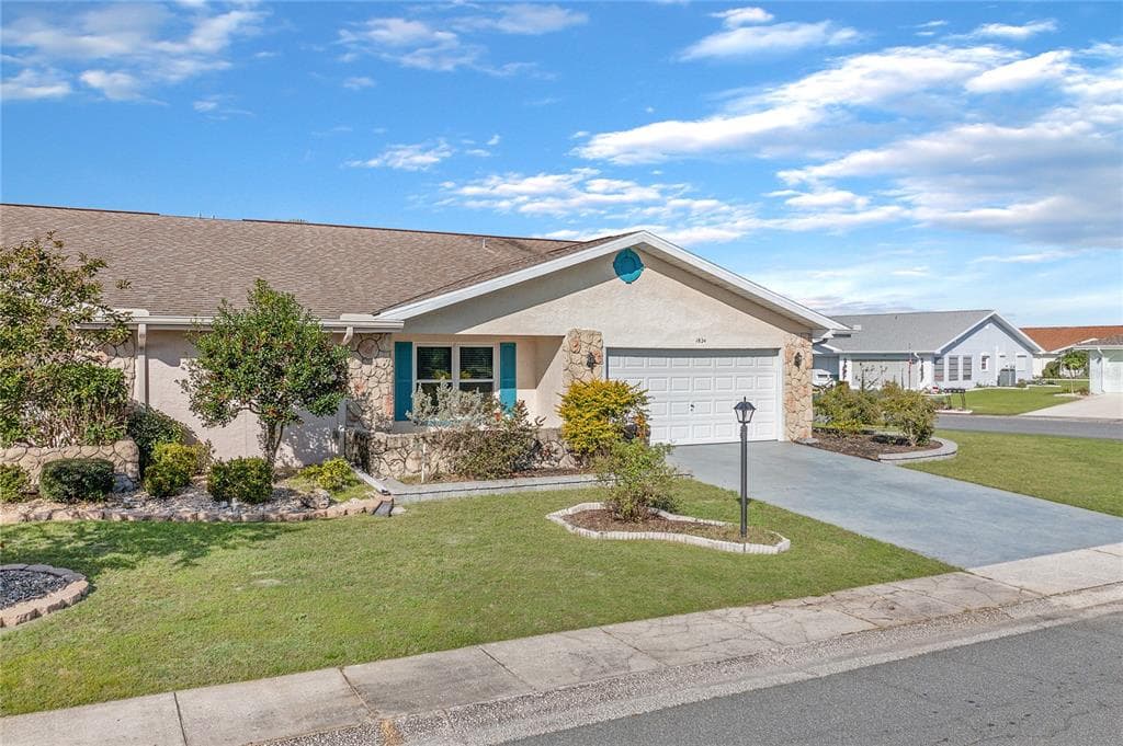 1824 COLUMBINE PLACE SUN CITY CENTER, FL 33573