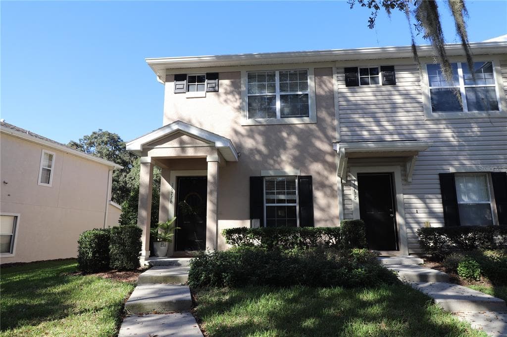 15736 FISHHAWK FALLS DRIVE LITHIA, FL 33547