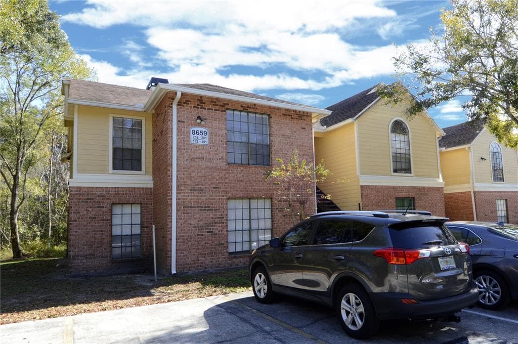 8659 FANCY FINCH DRIVE UNIT 202 TAMPA, FL 33614