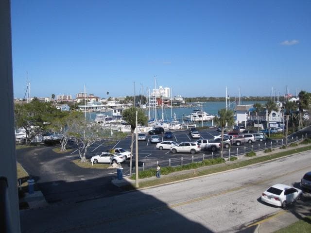 800 S GULFVIEW BOULEVARD UNIT 303 CLEARWATER BEACH, FL 33767