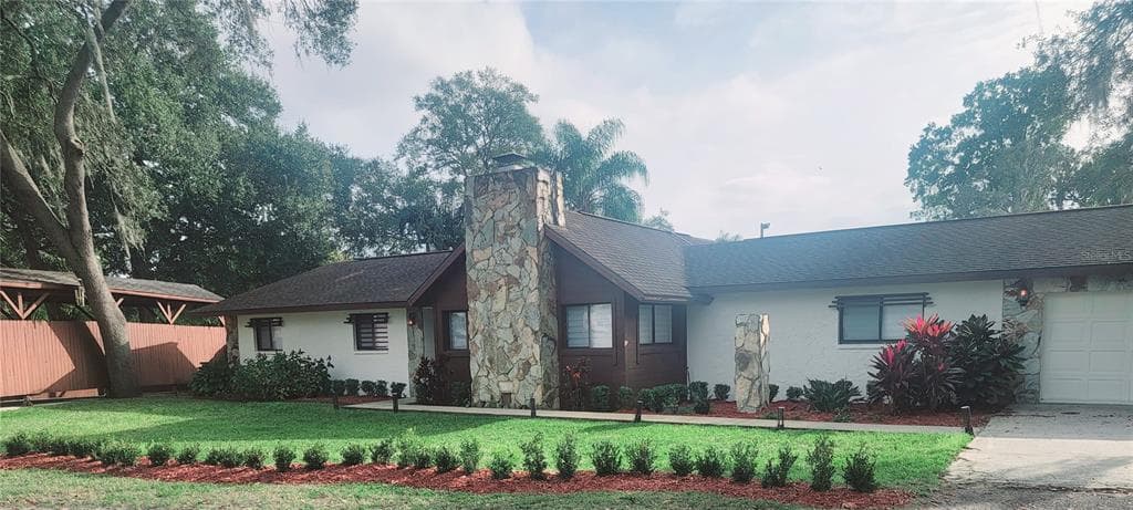 2516 MABRY STREET TAMPA, FL 33618