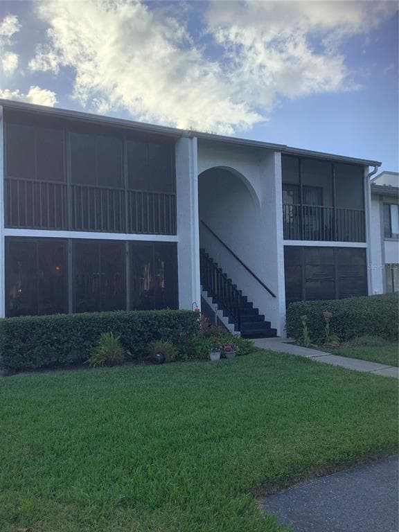 1261 PINE RIDGE CIRCLE W UNIT A2 TARPON SPRINGS, FL 34688