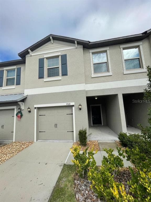 9768 PEMBROOKE PINES DRIVE SUN CITY CENTER, FL 33573
